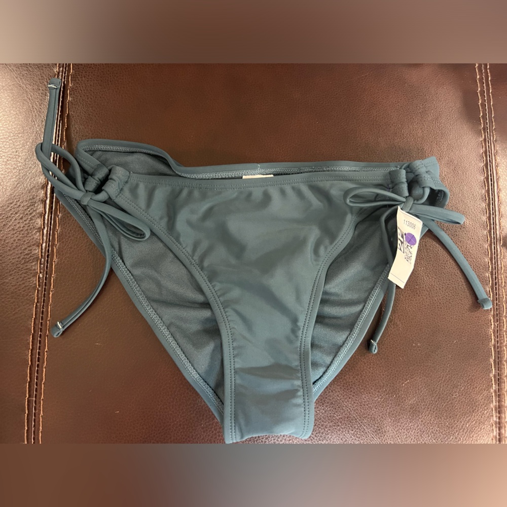 Xhilaration— Cheeky Scrunch Bikini Bottoms